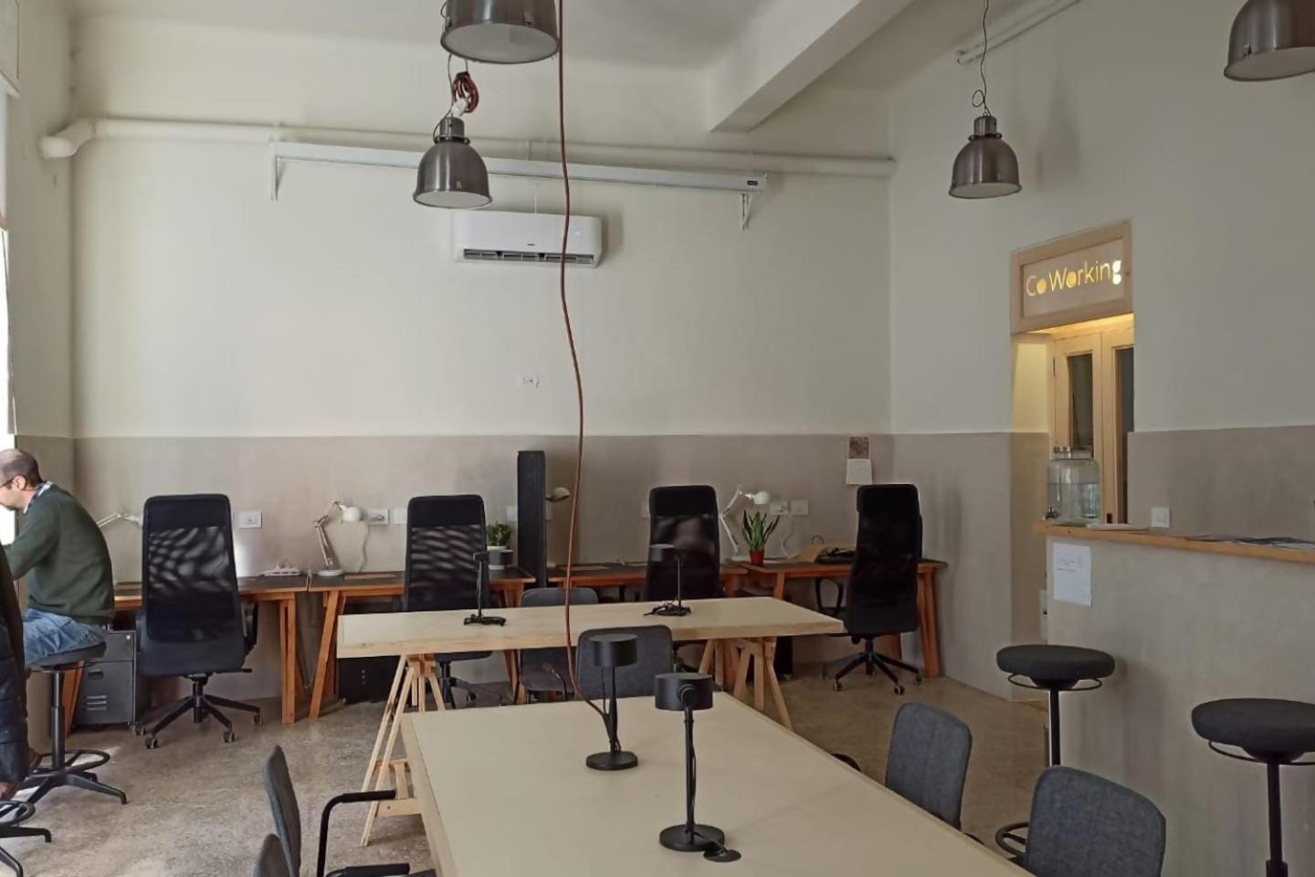 Lostabile Guesthouse & Coworking 바리 외부 사진