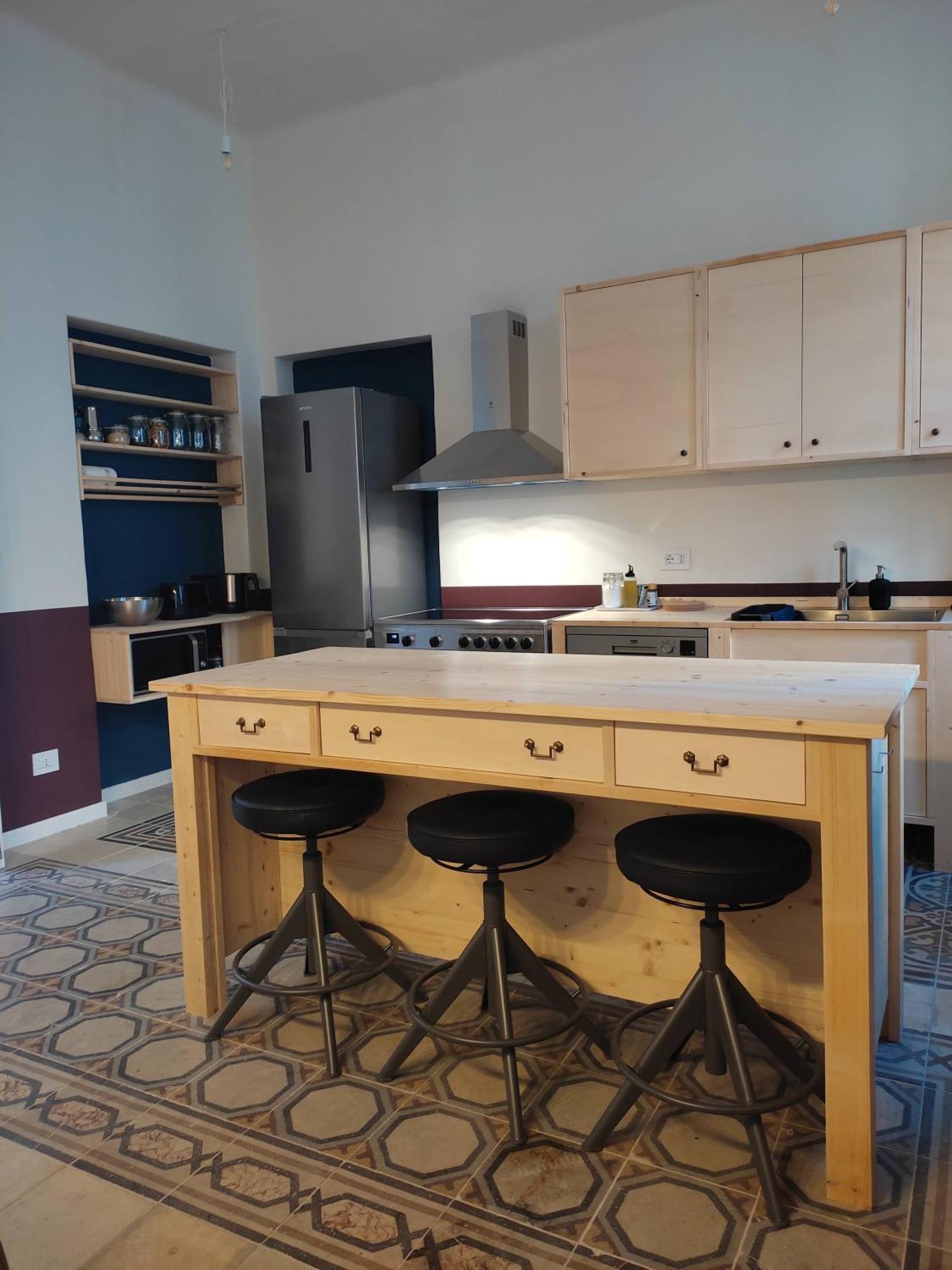 Lostabile Guesthouse & Coworking 바리 외부 사진