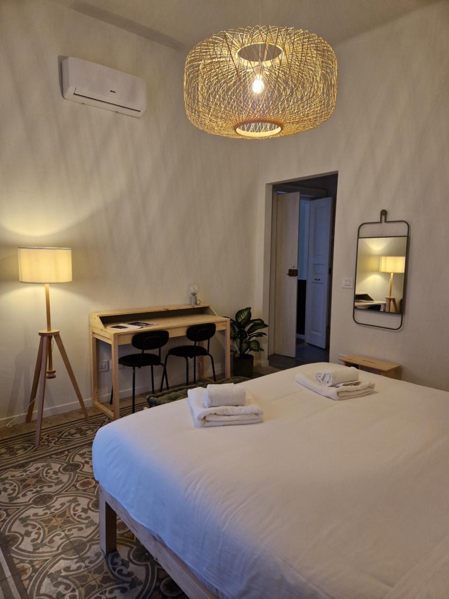 Lostabile Guesthouse & Coworking 바리 외부 사진
