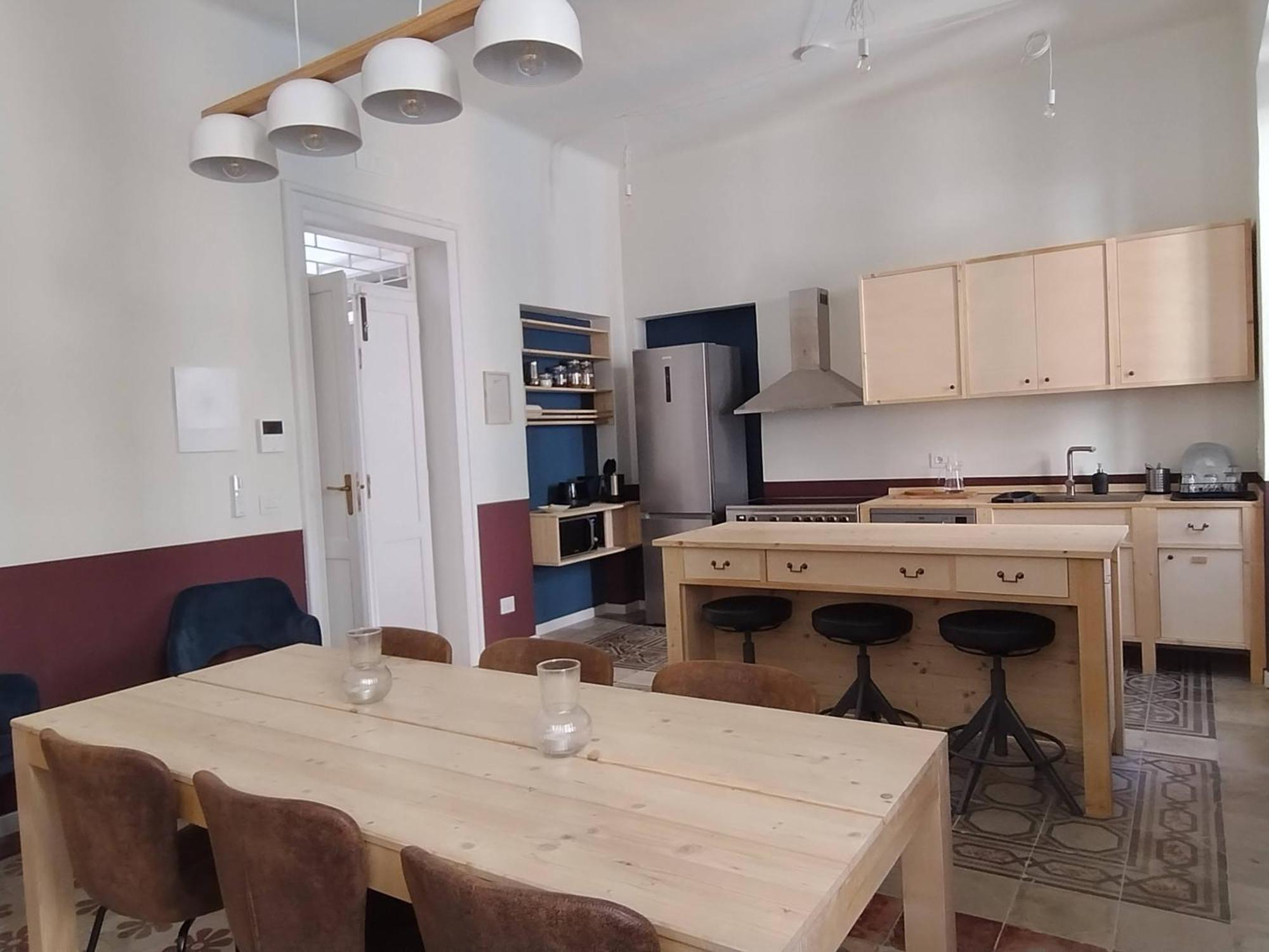 Lostabile Guesthouse & Coworking 바리 외부 사진